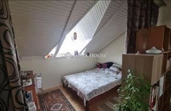 Eladó Esztergomi csúsztatott zsalus lakás hirdetés (27362877)