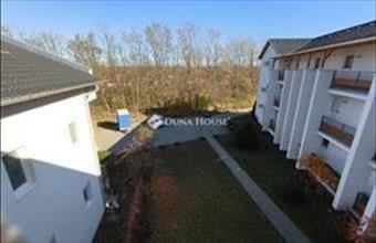 Eladó Veresegyházi tégla lakás hirdetés (62544487)