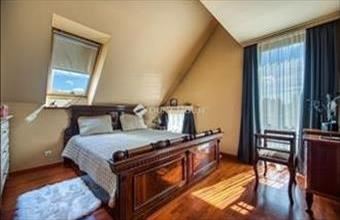 Eladó Szentendrei családi ház hirdetés (36424992)