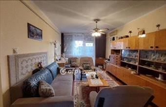 Eladó Kisújszállási tégla lakás hirdetés (59932122)