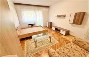 Eladó Pécsi egyéb lakás hirdetés (77596387)