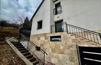 Eladó Pécsi egyéb lakás hirdetés (83444856)