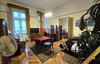 Eladó Budapest VI. kerületi tégla lakás hirdetés (74347248)