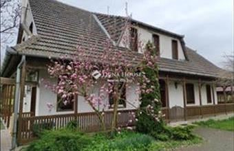 Eladó Kemencei családi ház hirdetés (99997733)