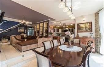 Eladó Győri családi ház hirdetés (72437376)