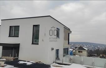 Eladó Budapest III. kerületi ikerház hirdetés (73446459)