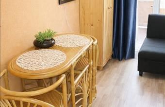 Eladó Balatonföldvári panel lakás hirdetés (63646368)