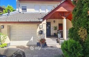 Eladó Nyíregyházai sorház hirdetés (58936837)