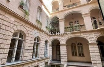 Eladó Budapest VI. kerületi tégla lakás hirdetés (54429444)