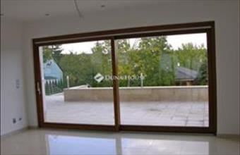 Eladó Budapest III. kerületi családi ház hirdetés (43446915)