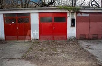 Eladó Szegedi egyedi garázs hirdetés (23813424)