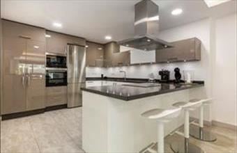 Eladó Spanyolországi tégla lakás hirdetés (68738978)