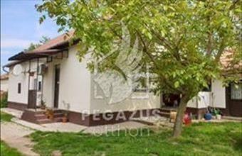 Eladó Tiszaigari családi ház hirdetés (93936486)