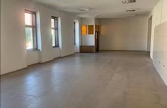 Eladó Sátoraljaújhelyi üzlethelyiség utcafronton hirdetés (44876635)