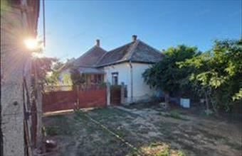 Eladó Nagyecsedi családi ház hirdetés (56999444)