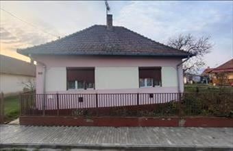 Eladó Tyukodi családi ház hirdetés (34424671)