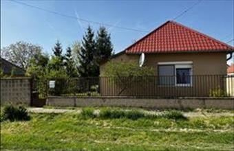 Eladó Mecséri családi ház hirdetés (99219471)