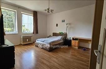 Eladó Egeri tégla lakás hirdetés (74375439)