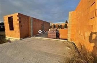 Eladó Kecskeméti családi ház hirdetés (35972453)