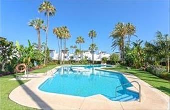 Eladó Spanyolországi sorház hirdetés (87793721)