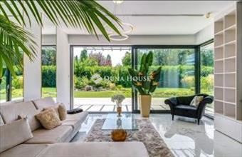 Eladó Budapest III. kerületi családi ház hirdetés (25477933)