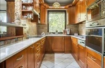 Eladó Budaörsi családi ház hirdetés (31672331)