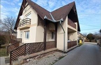 Eladó Balatonlellei családi ház hirdetés (44327443)