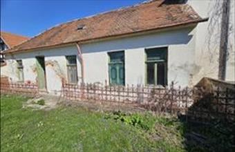 Eladó Kőszegi sorház hirdetés (63934266)