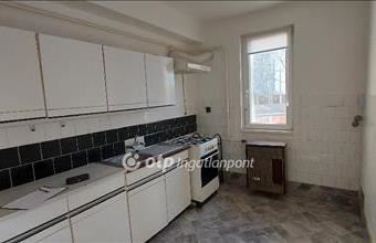 Eladó Kunszentmártoni tégla lakás hirdetés (76743718)