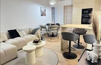 Eladó Debreceni csúsztatott zsalus lakás hirdetés (13992839)