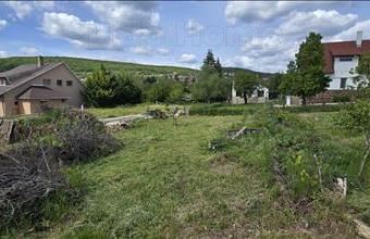 Eladó Csopaki lakóövezeti telek hirdetés (93293844)