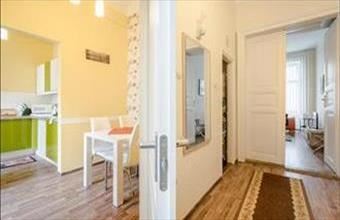 Kiadó Budapest V. kerületi tégla lakás hirdetés (47343392)