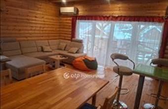 Eladó Szigetmonostori családi ház hirdetés (47846687)