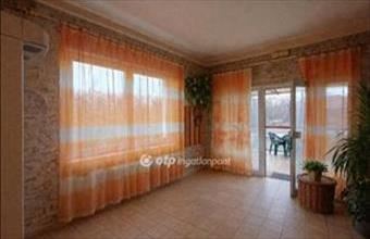 Eladó Pusztaszabolcsi családi ház hirdetés (43363923)