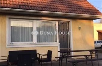 Eladó Budapest X. kerületi családi ház hirdetés (72546238)