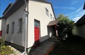 Eladó Tatai családi ház hirdetés (73814922)