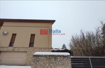 Eladó Dunaújvárosi családi ház hirdetés (73899398)