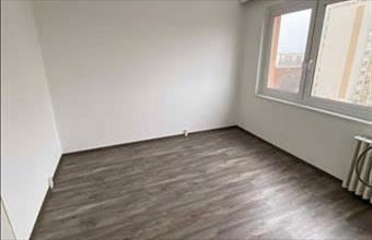 Eladó Győri panel lakás hirdetés (35745723)