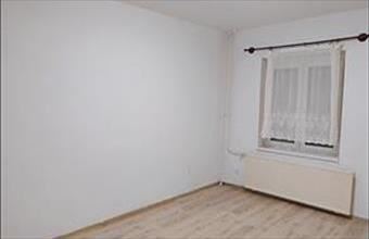 Kiadó Oroszlányi tégla lakás hirdetés (77384945)