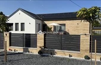 Eladó Százhalombattai ikerház hirdetés (64553334)