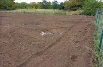 Eladó Székesfehérvári üdülőövezeti telek hirdetés (74985234)