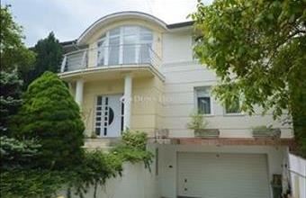 Eladó Budapest II. kerületi családi ház hirdetés (36324253)