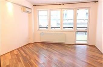 Eladó Budapest VI. kerületi csúsztatott zsalus lakás hirdetés (87485375)