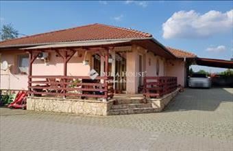 Eladó Üllői családi ház hirdetés (61397639)