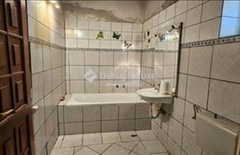 Eladó Üllői családi ház hirdetés (47572774)