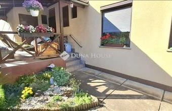 Eladó Budapest XVIII. kerületi családi ház hirdetés (39933344)