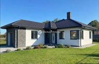 Eladó Tassi családi ház hirdetés (95737425)