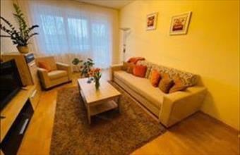 Eladó Komáromi panel lakás hirdetés (53435394)