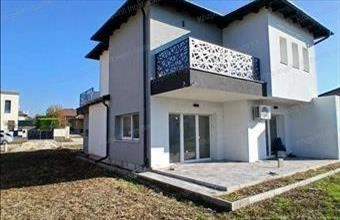 Eladó Siófoki családi ház hirdetés (37333373)