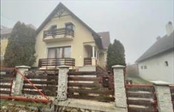 Eladó Felsőörsi családi ház hirdetés (46347134)